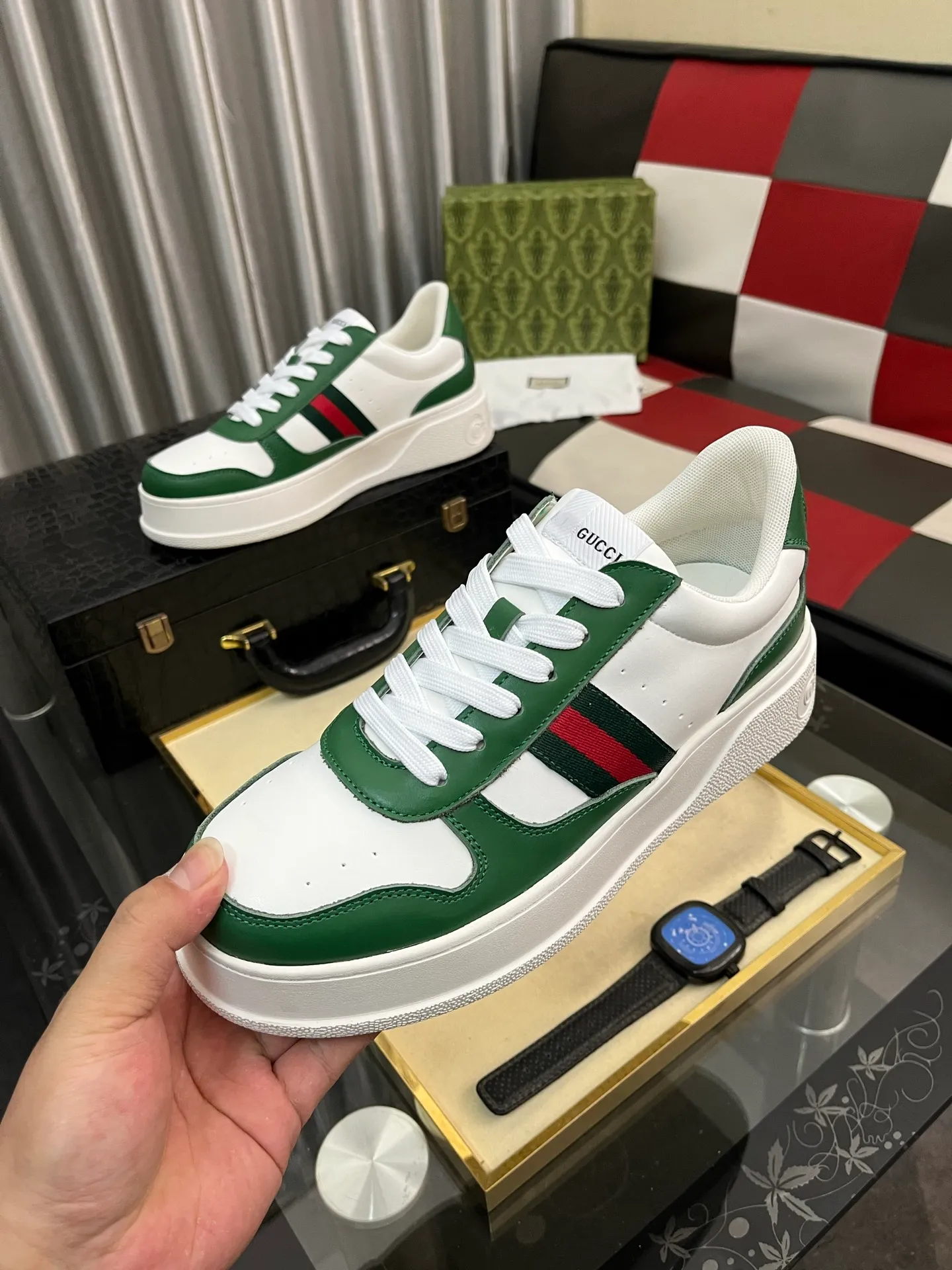 Men's Men's Shoes💰: 380⌚️⌚️[GUCCI] Gucci men's latest white shoe series casual shoes! The official website is built 1:1. Upper: Made of imported cowhide, with electric embroidery ➕Inner lining: Made of high-quality first-layer pigskin, soft and comfortable. Picky material selection and exquisite workmanship give you the best enjoyment. Size: 38-444️⃣Colors available
